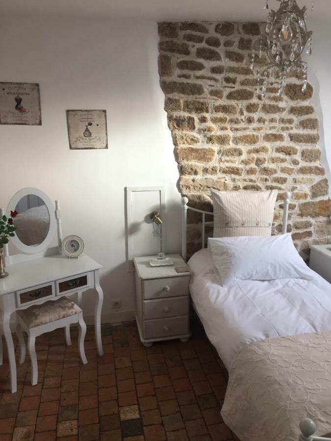 Bed and Breakfast No 3 Lingramiere La Ferte-Mace Exterior foto